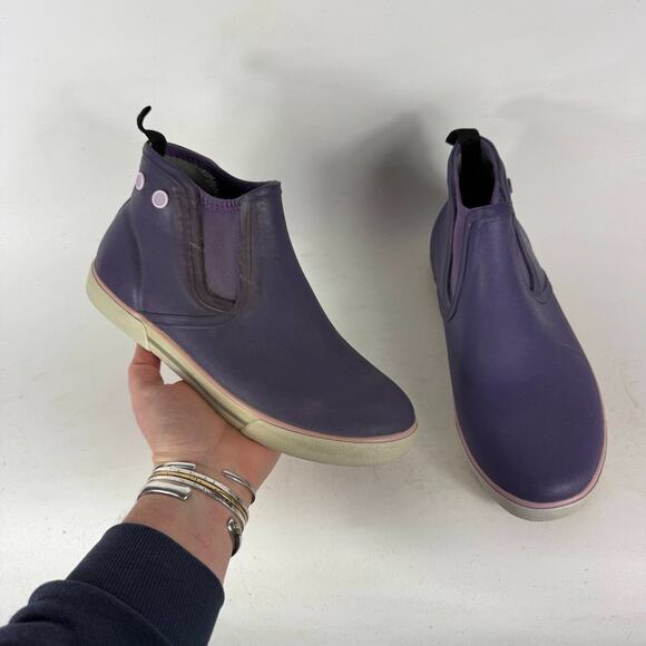 Bogs Hawthorne Rain Boots Womens 7 Purple Waterproof Pull-On Round Toe Ankle - Picture 1 of 10